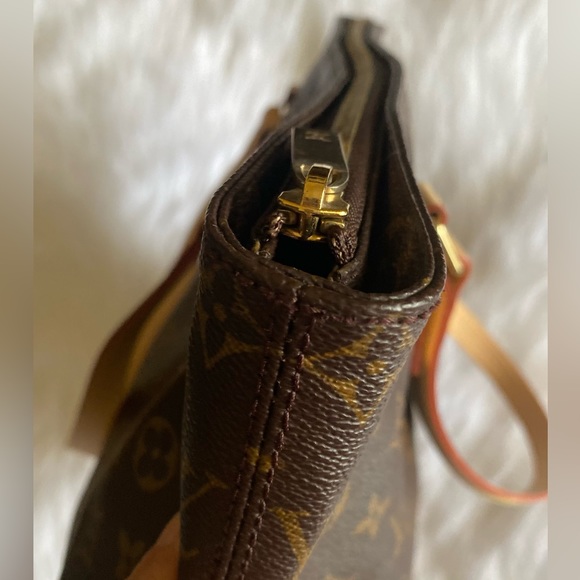 Louis Vuitton Monogram Cabas Messo - Picture 6 of 16